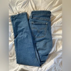 Skinny Stretchy Levi Jeans